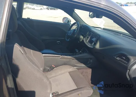 2018 Dodge Challenger Sxt из США, поврежденный, VIN 2C3CDZAG1JH204597